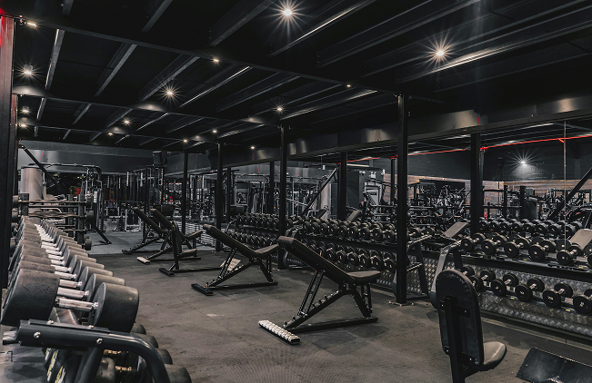 Geometrisk belysning i fitnesscenter